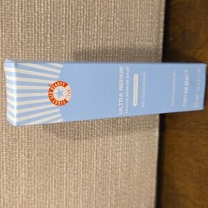 First Aid Beauty Ultra Repair Rescue Barrier Balm with Dimethicone 1 oz